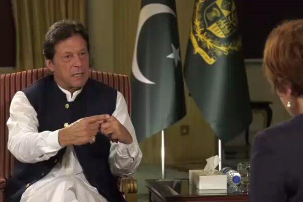 عمران خان: هیچ آدم عاقلی حرف از جنگ اتمی نمی زند عمران خان: هیچ آدم عاقلی حرف از جنگ اتمی نمی زند