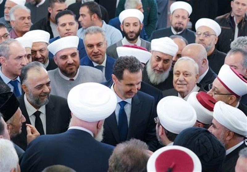 حضور اسد در مراسم میلاد پیامبر(ص) در دمشق تصاویر حضور اسد در مراسم میلاد پیامبر(ص) در دمشق