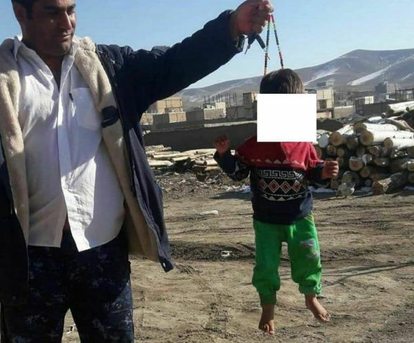 کودک آزار دیده با تسبیح با دستور قاضی از خانه امن ترخیص شد کودک آزار دیده با تسبیح با دستور قاضی از خانه امن ترخیص شد