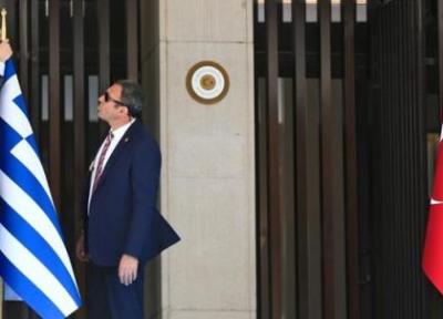 تور یونان: وزیر دفاع ترکیه: یونان نباید تحت تاثیر کشورهای دیگر قرار گیرد