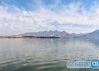 دریاچه پریشان یکی از زیباترین دریاچه های آب شیرین ایران است